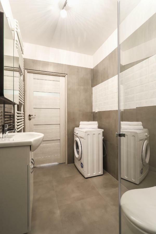 Darna Apartamenty Avena 4 Poznań Exterior foto